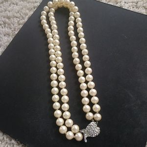Vintage pearl necklace